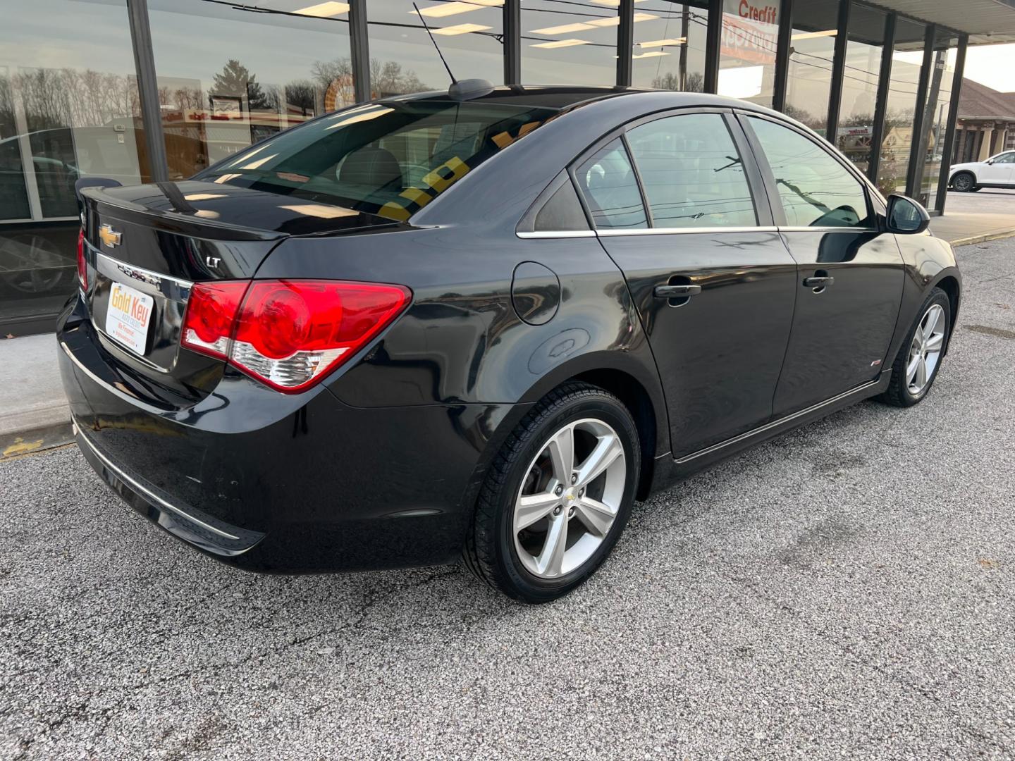 2015 Black Granite Metall Chevrolet Cruze 2LT Auto (1G1PE5SB3F7) with an 1.4L L4 DOHC 16V TUR engine, 6-Speed Automatic transmission, located at 1633 W Kimberly, Davenport, IA, 52806, (563) 323-5341, 41.559456, -90.598732 - Photo#3